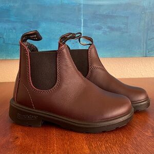 Blundstone boots toddler size 10